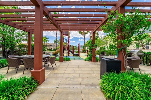 1412 El Paseo, Lake Forest, CA 92610