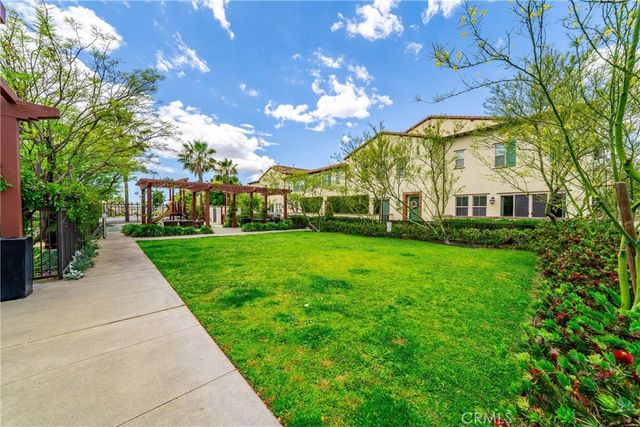 1412 El Paseo, Lake Forest, CA 92610