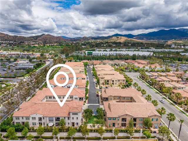 1412 El Paseo, Lake Forest, CA 92610