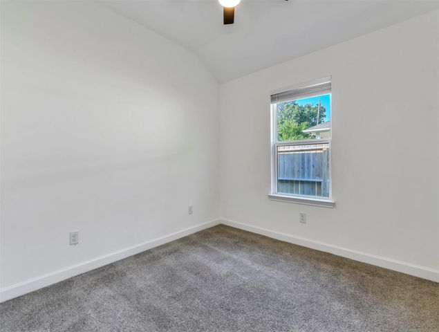 7323 Iwo Jima Road A, Houston, TX 77033