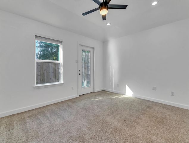 7323 Iwo Jima Road A, Houston, TX 77033