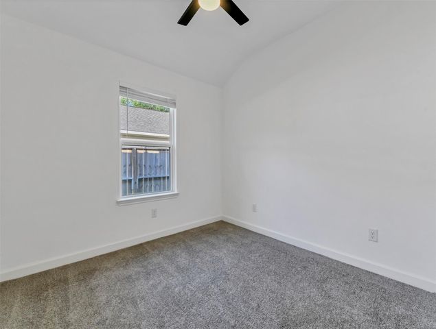 7323 Iwo Jima Road A, Houston, TX 77033