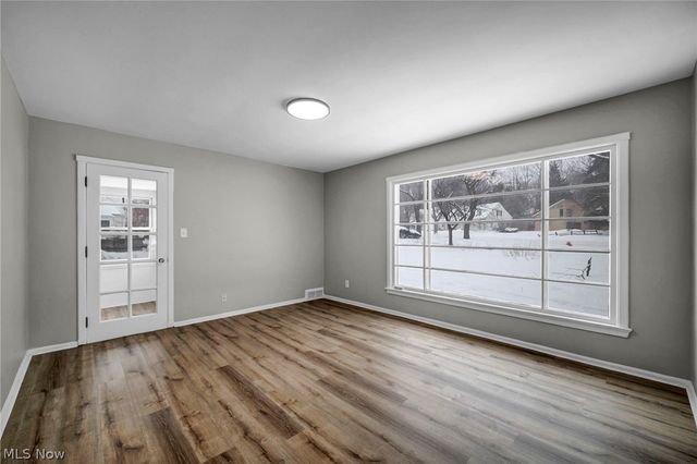 1531 Burlington Road, Cleveland, OH 44118