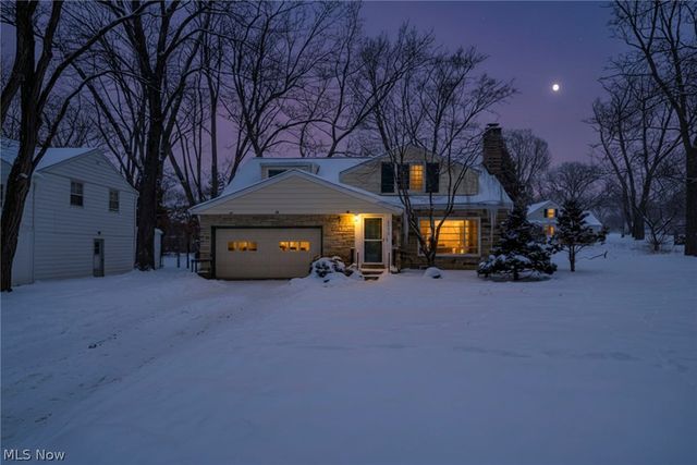 1531 Burlington Road, Cleveland, OH 44118