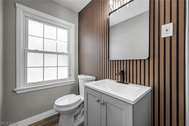 1531 Burlington Road, Cleveland, OH 44118