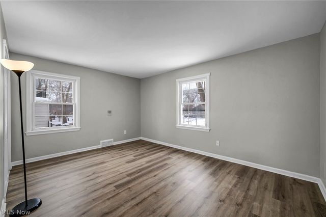 1531 Burlington Road, Cleveland, OH 44118