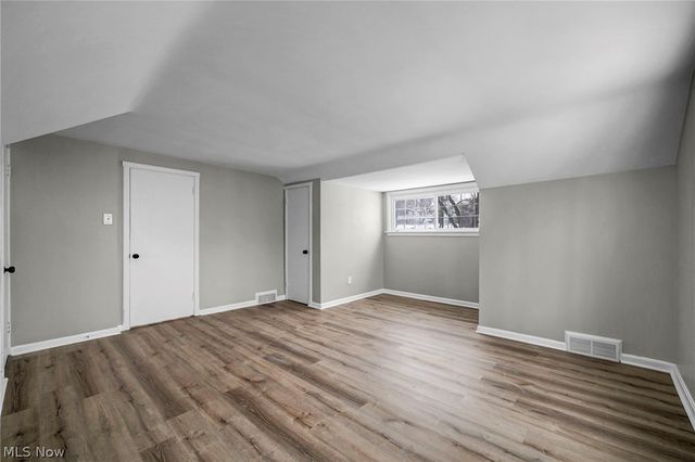 1531 Burlington Road, Cleveland, OH 44118