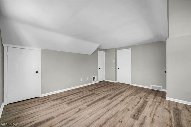 1531 Burlington Road, Cleveland, OH 44118