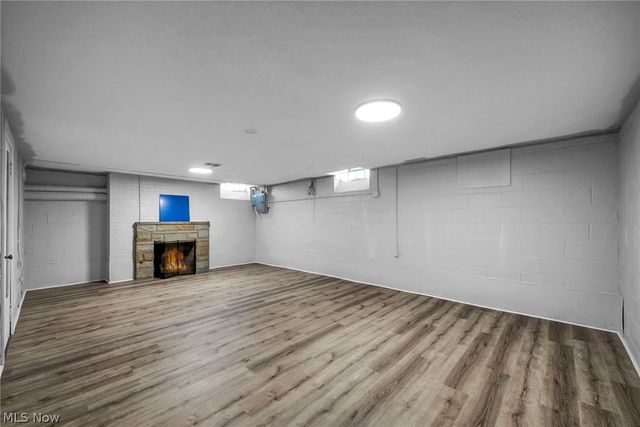 1531 Burlington Road, Cleveland, OH 44118