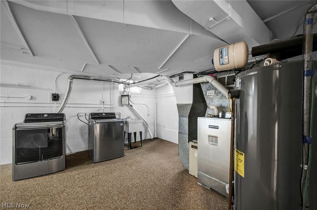 1531 Burlington Road, Cleveland, OH 44118