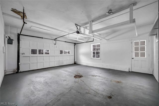 1531 Burlington Road, Cleveland, OH 44118