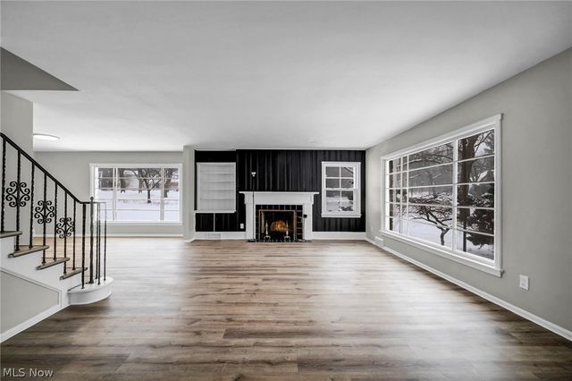 1531 Burlington Road, Cleveland, OH 44118