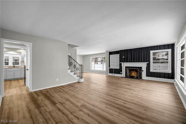 1531 Burlington Road, Cleveland, OH 44118