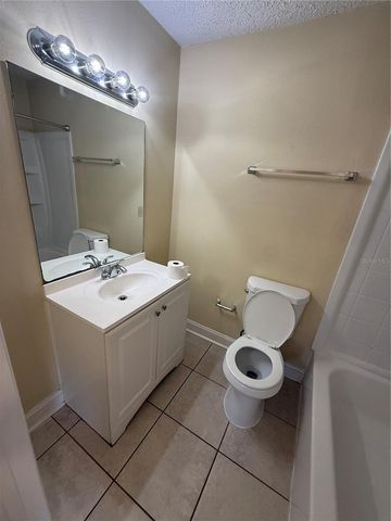 2305 26TH AVENUE W, Bradenton, FL 34205