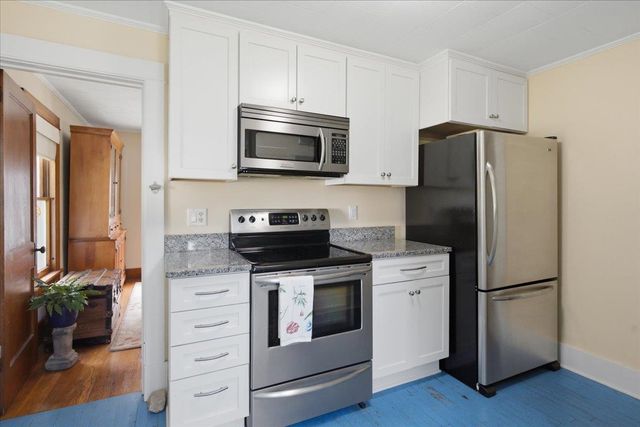 51 Pageant Street, Bennington, VT 05201