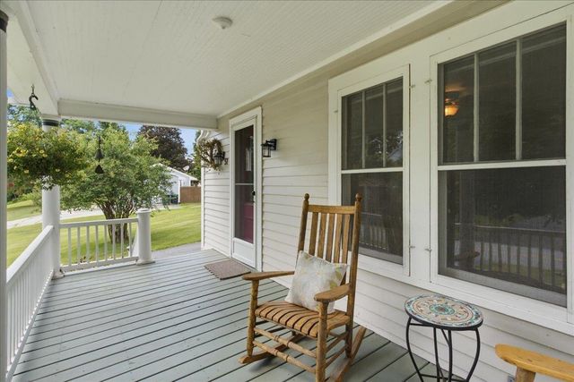 51 Pageant Street, Bennington, VT 05201