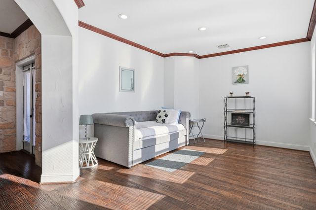 5102 Mission Avenue 5102B, Dallas, TX 75206