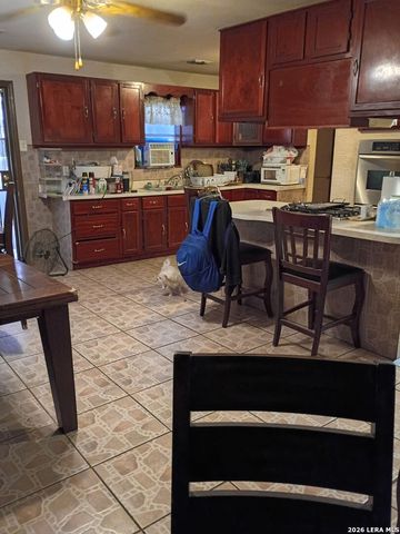 619 RICE RD, San Antonio, TX 78220