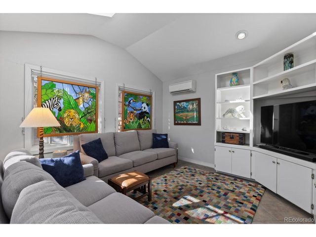 1922 Monaco Pkwy, Denver, CO 80220
