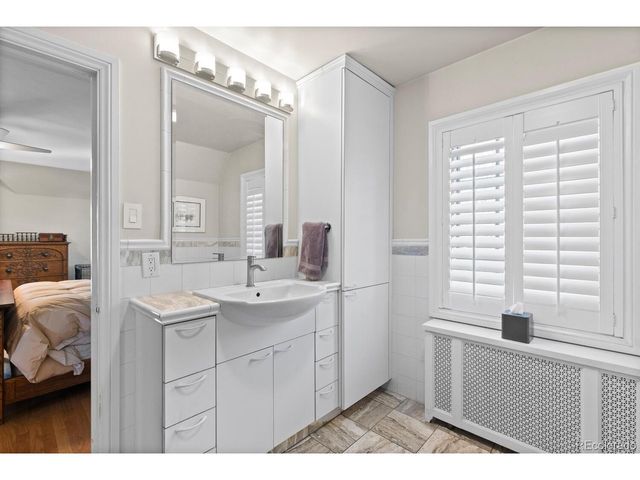 1922 Monaco Pkwy, Denver, CO 80220