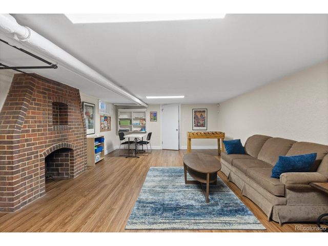 1922 Monaco Pkwy, Denver, CO 80220