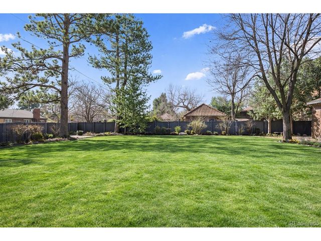 1922 Monaco Pkwy, Denver, CO 80220