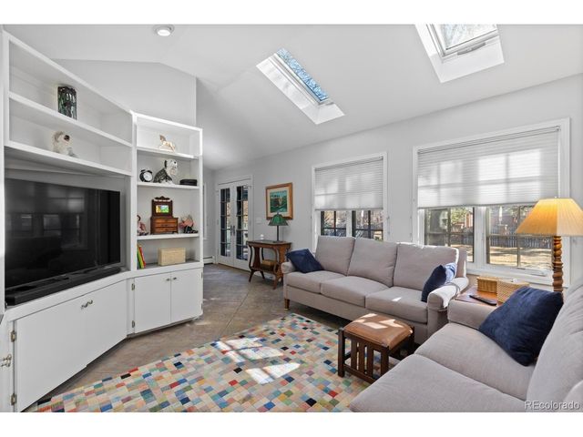 1922 Monaco Pkwy, Denver, CO 80220