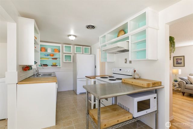 618 138th Street SW, Burien, WA 98166