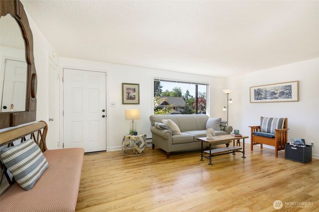 618 138th Street SW, Burien, WA 98166