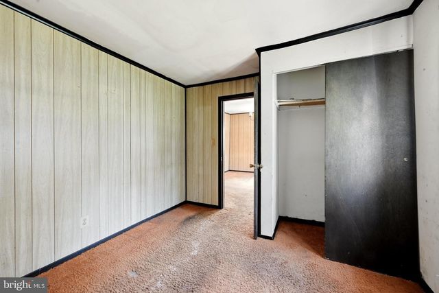 5904 CARVER PL, Falls Church, VA 22041