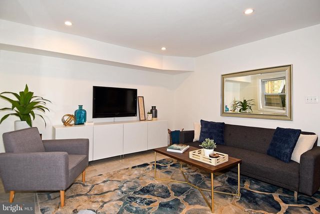 1117 MONTELLO AVE NE, Washington, DC 20002