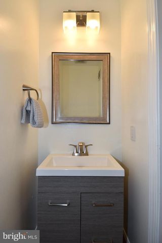 1117 MONTELLO AVE NE, Washington, DC 20002