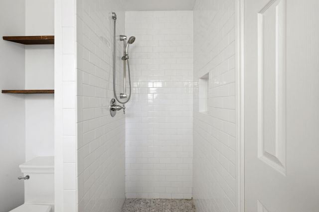 5833 Valley Forge Drive 86, Houston, TX 77057