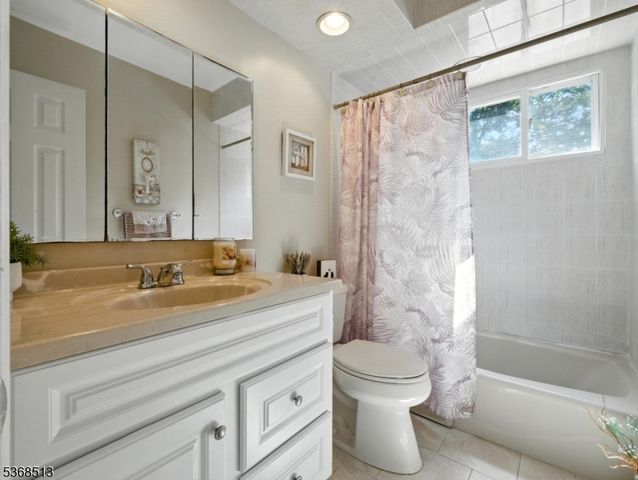 233 Fairway Ave, Belleville Twp., NJ 07109