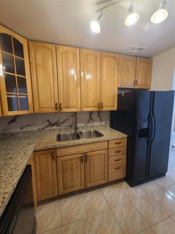 6391 Bay Club Drive 4, Fort Lauderdale, FL 33308