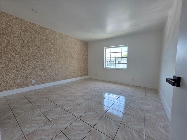 6391 Bay Club Drive 4, Fort Lauderdale, FL 33308