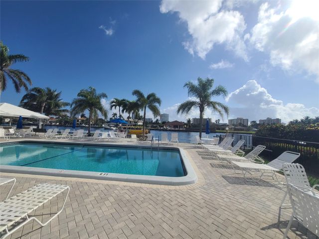 6391 Bay Club Drive 4, Fort Lauderdale, FL 33308