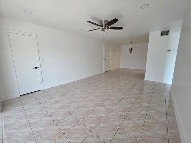 6391 Bay Club Drive 4, Fort Lauderdale, FL 33308