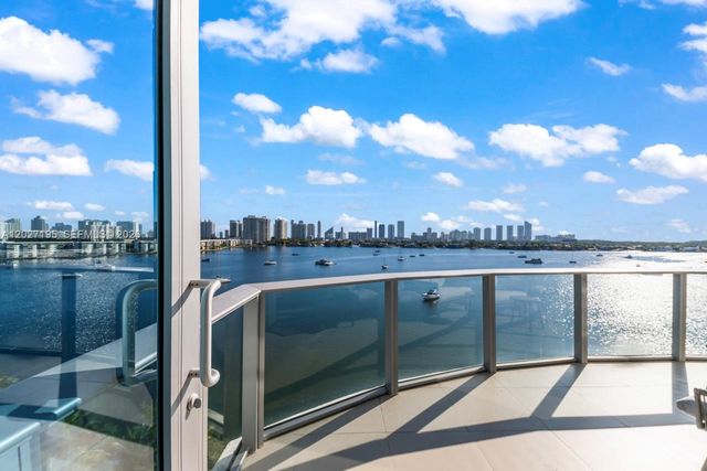 17301 Biscayne Boulevard 811, North Miami Beach, FL 33160