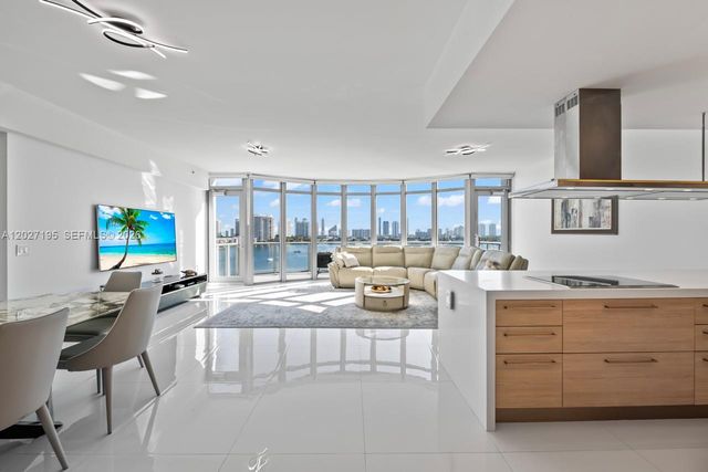 17301 Biscayne Boulevard 811, North Miami Beach, FL 33160