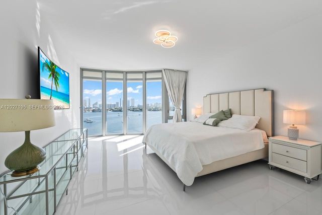 17301 Biscayne Boulevard 811, North Miami Beach, FL 33160