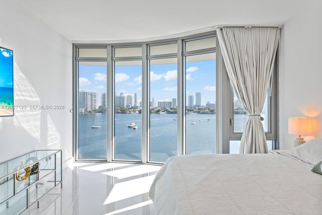 17301 Biscayne Boulevard 811, North Miami Beach, FL 33160