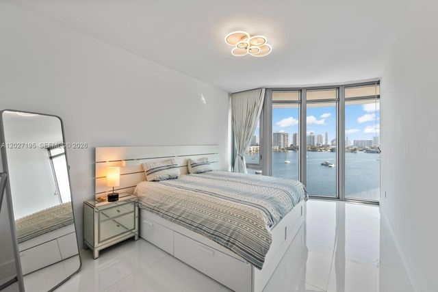 17301 Biscayne Boulevard 811, North Miami Beach, FL 33160