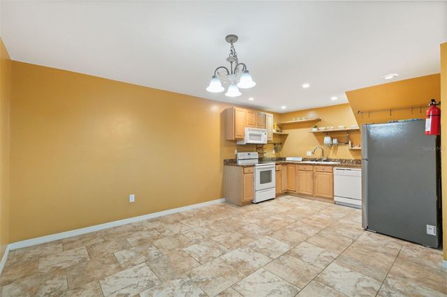 1679 GRANDIFLORA AVENUE, Clermont, FL 34711