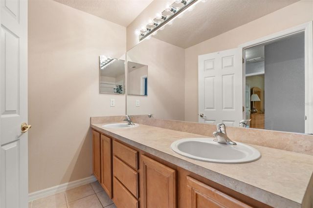1679 GRANDIFLORA AVENUE, Clermont, FL 34711