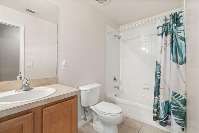 1679 GRANDIFLORA AVENUE, Clermont, FL 34711