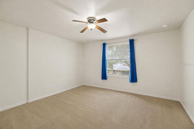 1679 GRANDIFLORA AVENUE, Clermont, FL 34711