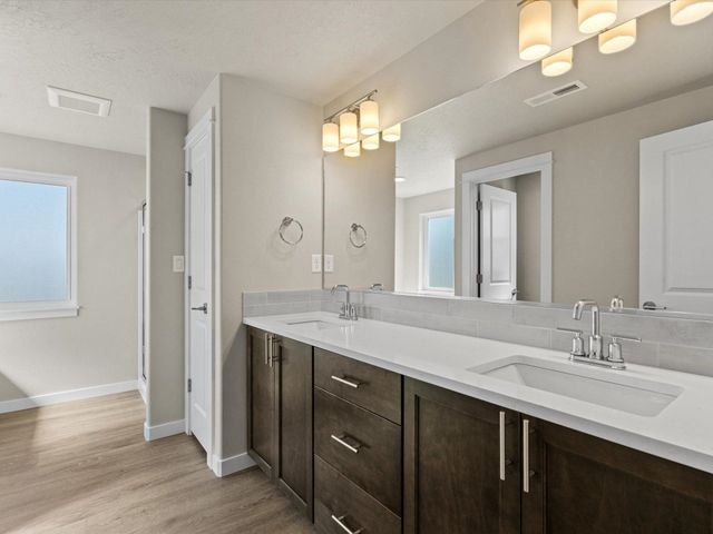 1415 W 67th Ave, Spokane, WA 99224