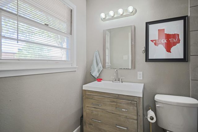 4917 49th Street, Lubbock, TX 79414