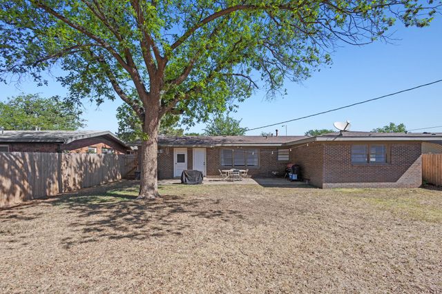 4917 49th Street, Lubbock, TX 79414